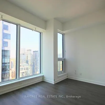 8,&nbsp;Wellesley, Bay Street Corridor, Toronto