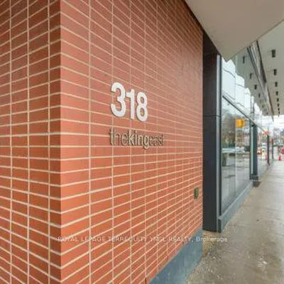 318,&nbsp;King, Moss Park, Toronto