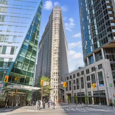 25,&nbsp;The Esplanade, Waterfront Communities C8, Toronto