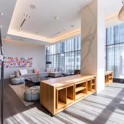 10,&nbsp;York, Waterfront Communities C1, Toronto