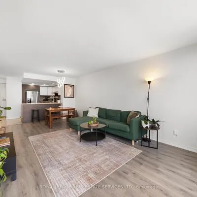 5785,&nbsp;Yonge, Newtonbrook East, Toronto