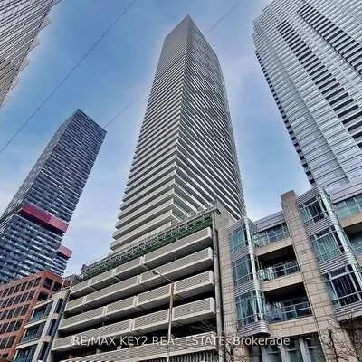 2221,&nbsp;Yonge, Mount Pleasant West, Toronto