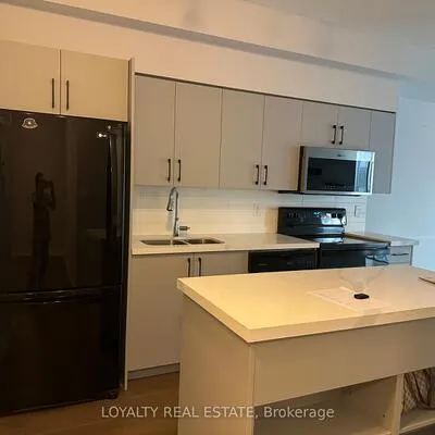 126,&nbsp;Simcoe, Waterfront Communities C1, Toronto