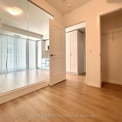8,&nbsp;Widmer, Waterfront Communities C1, Toronto