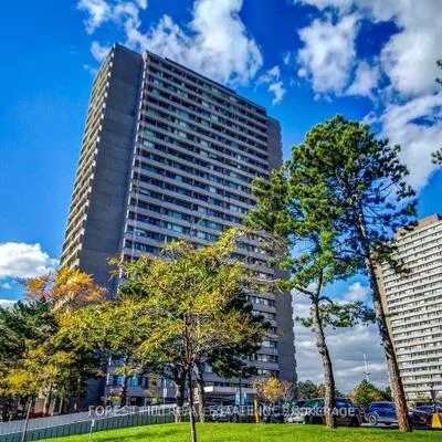 715,&nbsp;Don Mills, Flemingdon Park, Toronto