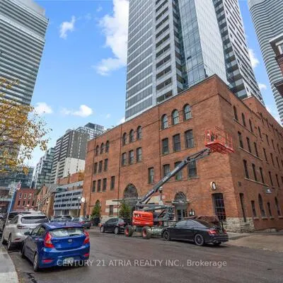 5,&nbsp;St Joseph, Bay Street Corridor, Toronto