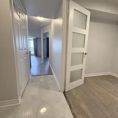 18,&nbsp;Kenaston, Bayview Village, Toronto