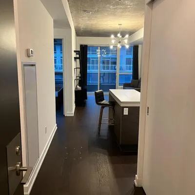 1030,&nbsp;King, Niagara, Toronto