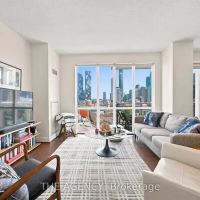 112,&nbsp;George, Waterfront Communities C8, Toronto