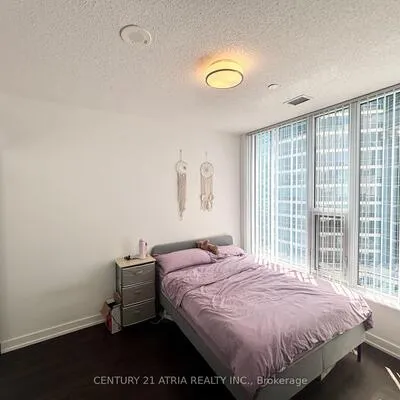 10,&nbsp;York, Waterfront Communities C1, Toronto