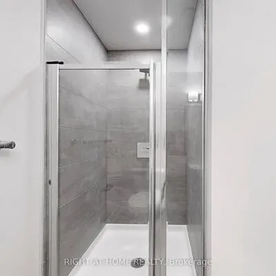 851,&nbsp;Sheppard, Clanton Park, Toronto