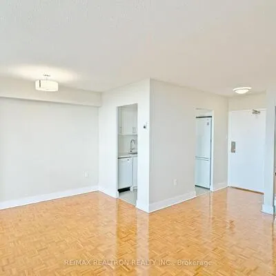 1500,&nbsp;Bathurst, Humewood-Cedarvale, Toronto