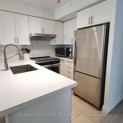 230,&nbsp;King, Moss Park, Toronto