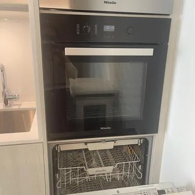 11,&nbsp;Yorkville, Annex, Toronto