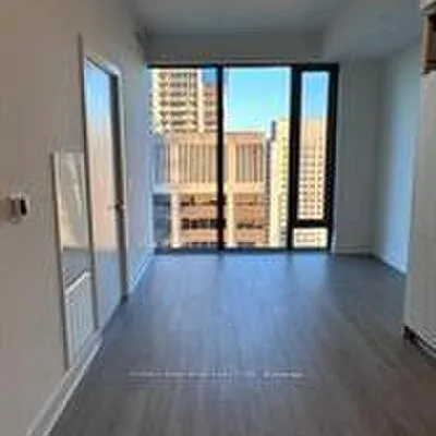 8,&nbsp;Cumberland, Annex, Toronto