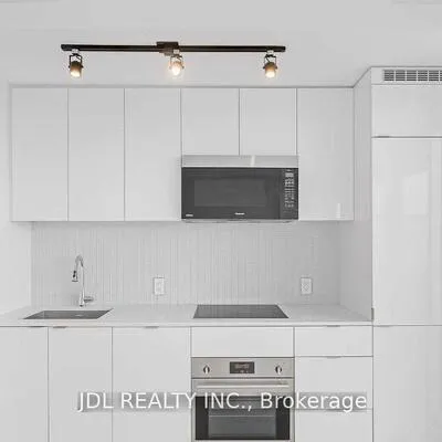 7,&nbsp;Grenville, Bay Street Corridor, Toronto