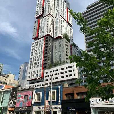 318,&nbsp;Richmond, Waterfront Communities C1, Toronto
