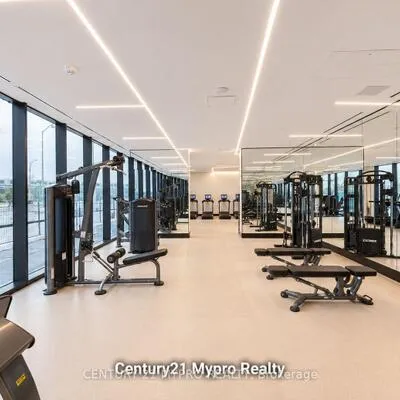 30,&nbsp;Tretti, Clanton Park, Toronto