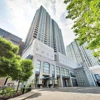 8,&nbsp;Hillcrest, Willowdale East, Toronto