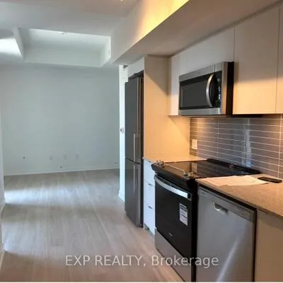 500,&nbsp;Wilson, Clanton Park, Toronto