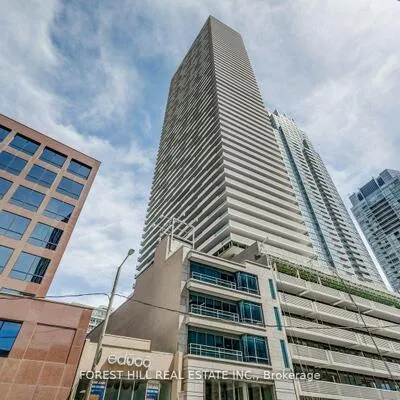 2221,&nbsp;Yonge, Mount Pleasant West, Toronto