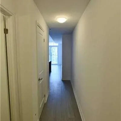 8,&nbsp;Mercer, Waterfront Communities C1, Toronto