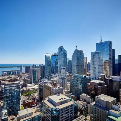 33,&nbsp;Lombard, Church-Yonge Corridor, Toronto