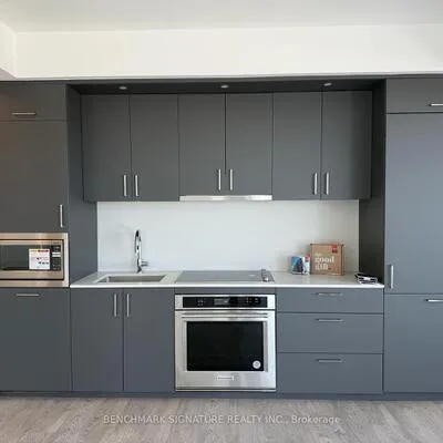 10,&nbsp;Inn on the Park, Banbury-Don Mills, Toronto