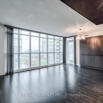 15,&nbsp;Iceboat, Waterfront Communities C1, Toronto
