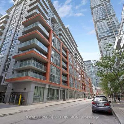 21,&nbsp;Nelson, Waterfront Communities C1, Toronto