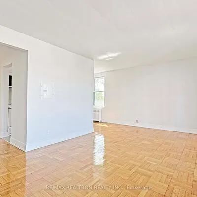 1545,&nbsp;Bathurst, Forest Hill South, Toronto