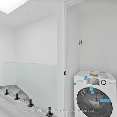 587,&nbsp;Oakwood, Oakwood Village, Toronto