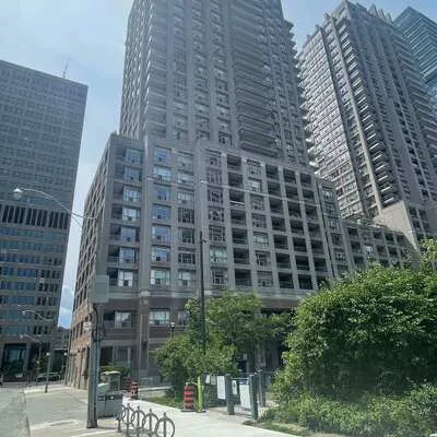 909,&nbsp;Bay, Bay Street Corridor, Toronto