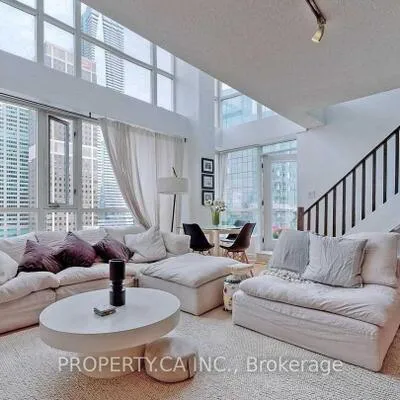 80,&nbsp;Cumberland, Annex, Toronto