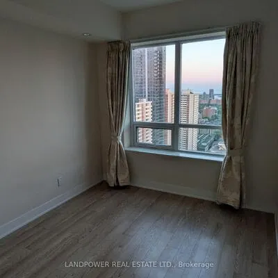 28,&nbsp;Linden, North St. James Town, Toronto