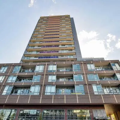 120,&nbsp;Parliament, Moss Park, Toronto