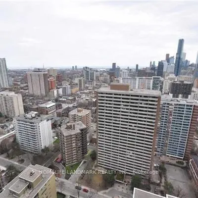 33,&nbsp;Charles, Church-Yonge Corridor, Toronto