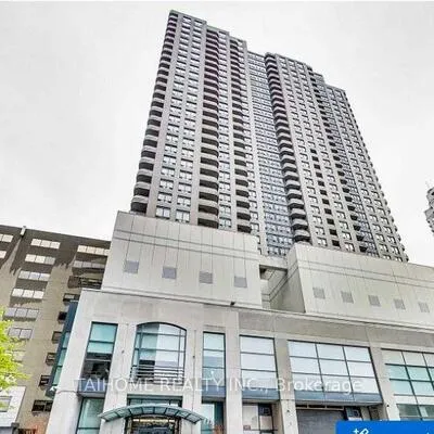 8,&nbsp;Hillcrest, Willowdale East, Toronto