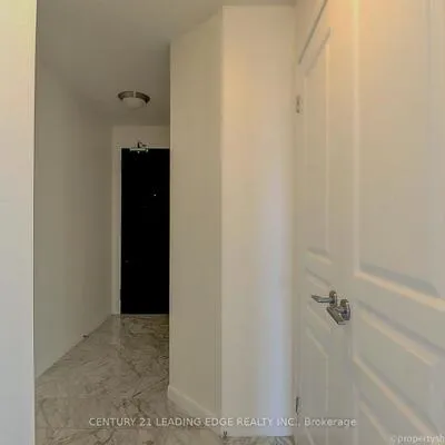 18,&nbsp;Yonge, Waterfront Communities C1, Toronto