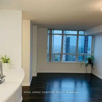 8,&nbsp;Hillcrest, Willowdale East, Toronto