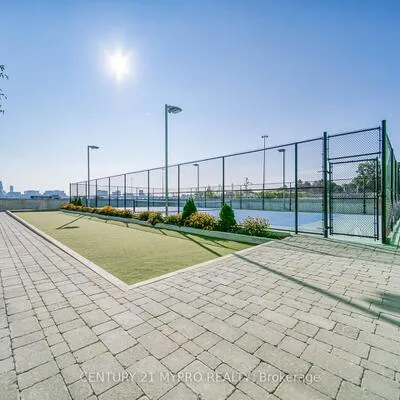 95,&nbsp;Mcmahon, Bayview Village, Toronto