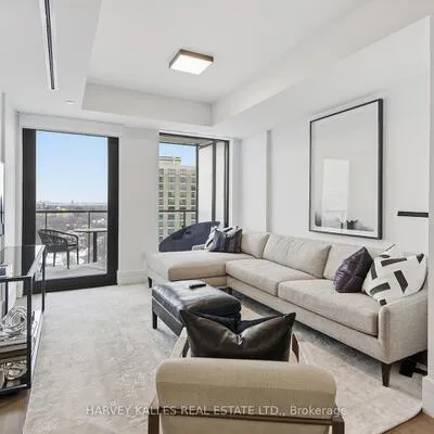 215,&nbsp;Lonsdale, Forest Hill South, Toronto