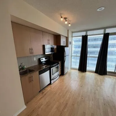 65,&nbsp;Bremner, Waterfront Communities C1, Toronto