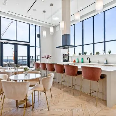 200,&nbsp;Redpath, Mount Pleasant East, Toronto