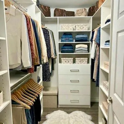 12,&nbsp;Rean, Bayview Village, Toronto