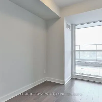 58,&nbsp;Orchard View, Yonge-Eglinton, Toronto