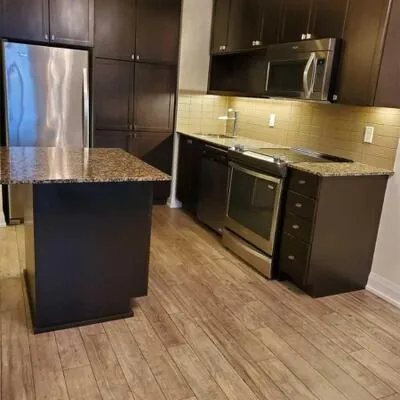 18,&nbsp;Graydon Hall, Parkwoods-Donalda, Toronto