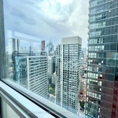181,&nbsp;Dundas, Church-Yonge Corridor, Toronto