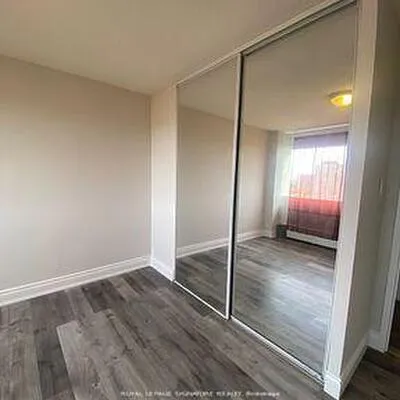 725,&nbsp;Don Mills, Flemingdon Park, Toronto