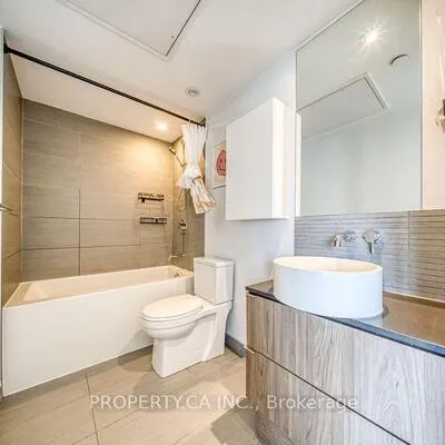 161,&nbsp;Roehampton, Mount Pleasant West, Toronto